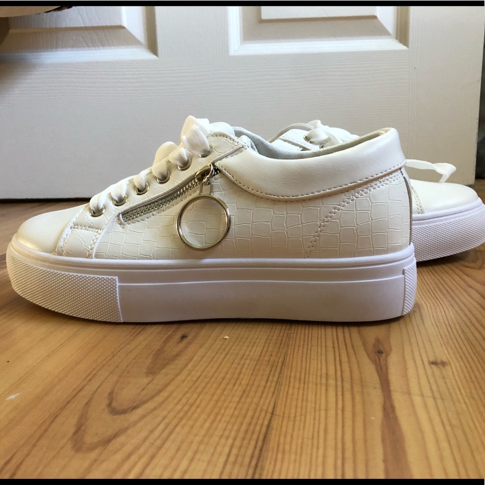 NEVER WORN white platform sneakers